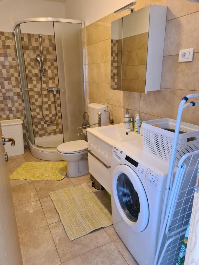 Apartman Luka 반졸레 외부 사진